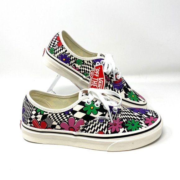 Vans Shoes - 💖MEGA SALE💖Vans Authentic Floral Check Canvas Low Top  Women's  VN0A348A40G